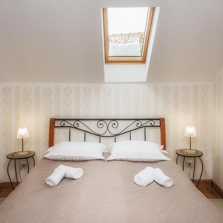 Tri Mudraca Inn Karanac エクステリア 写真