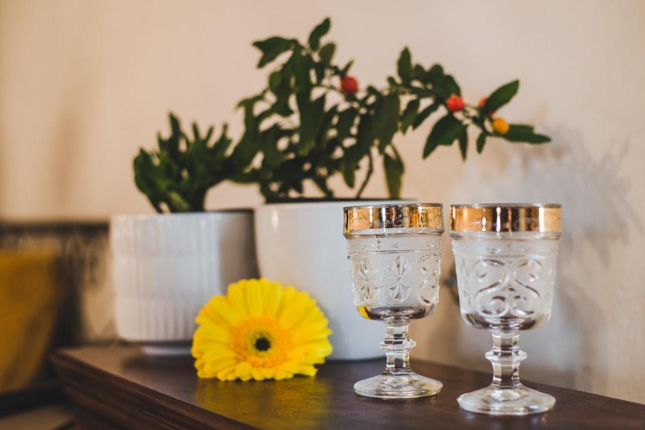 Tri Mudraca Inn Karanac エクステリア 写真